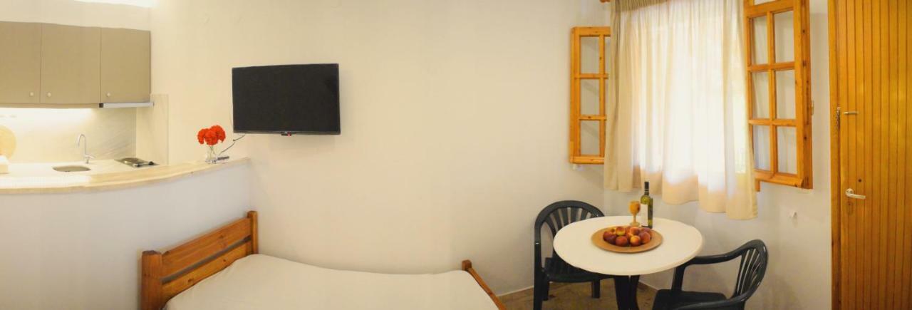 Studio Candia Bagian luar foto
